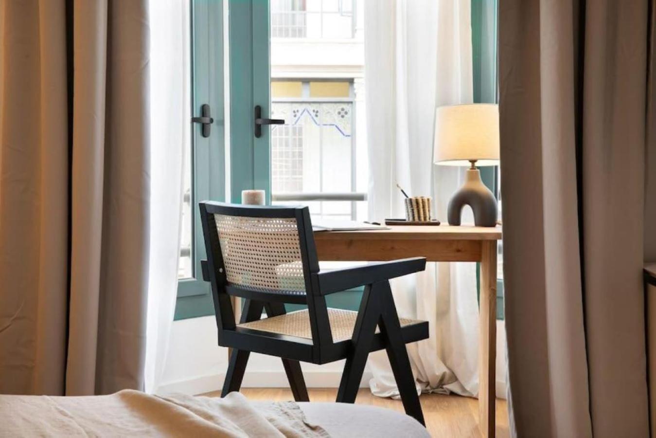 Bantu - 1 Bedroom And Balcony In Eixample Esquerra Apartamento